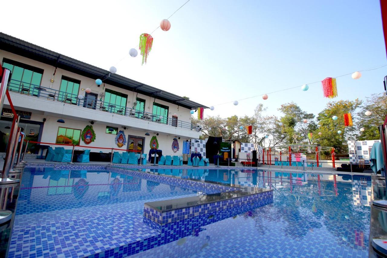 Maharaja The Royal Resort 塞恩 外观 照片
