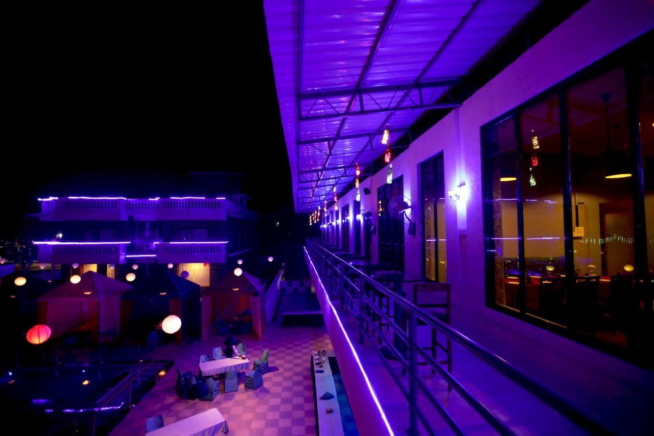 Maharaja The Royal Resort 塞恩 外观 照片