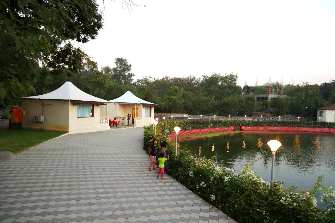 Maharaja The Royal Resort 塞恩 外观 照片
